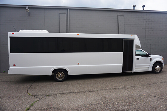 Limo Bus 30 Passengers